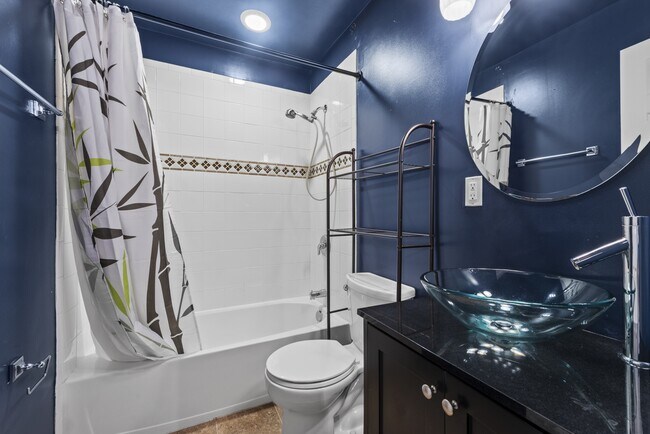 Building Photo - 309 E Lafayette Ave