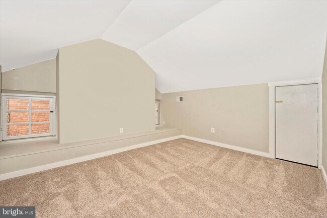 Building Photo - 315 E Patrick St