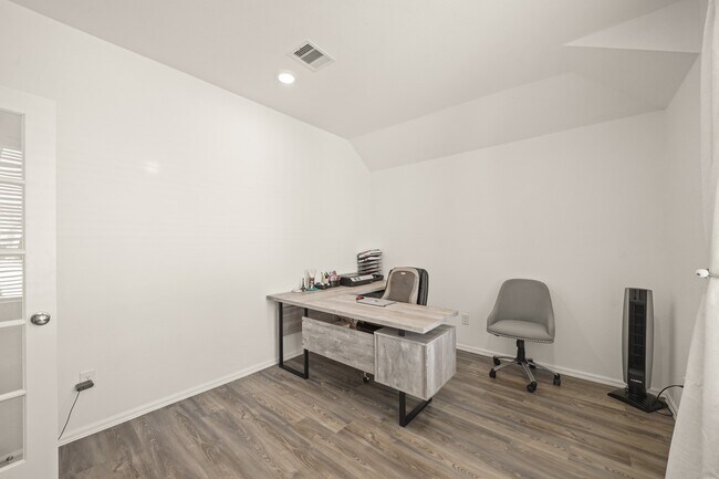 Building Photo - 3019 Live Springs Ct