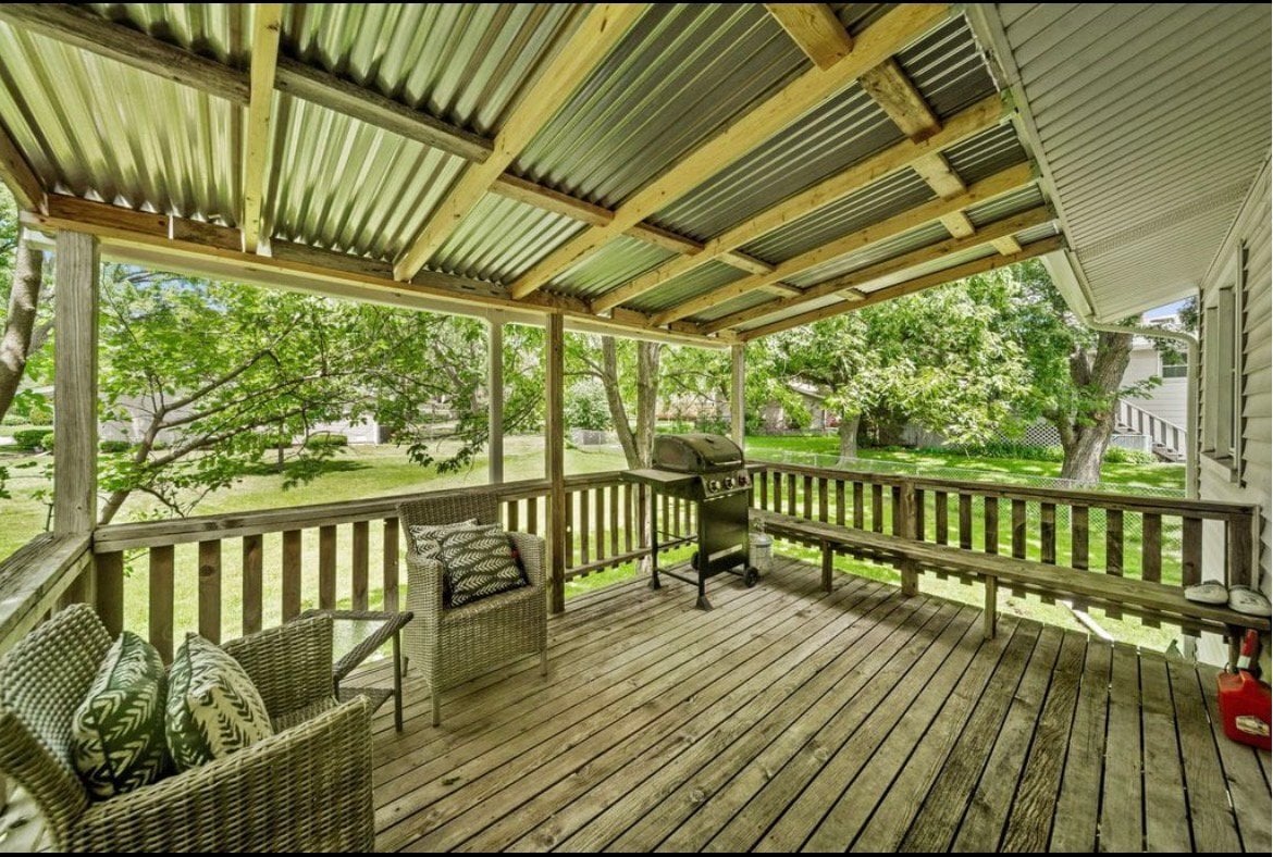 Building Photo - 2516 Jackson Dr