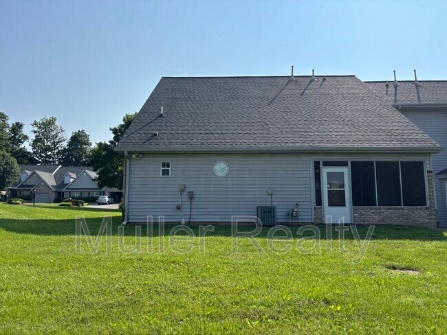 Building Photo - 3441 Lexann Ln