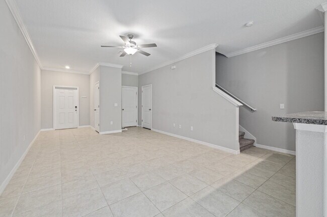 Building Photo - "Charming Water-view Retreat in a gated co...
