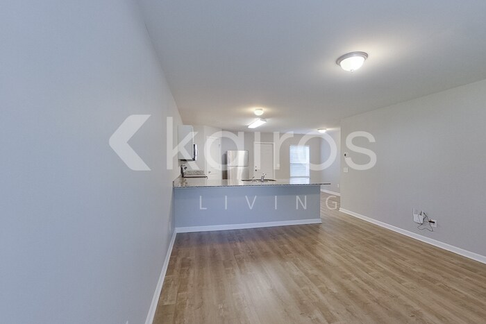 Building Photo - 318 Sunrise Cir