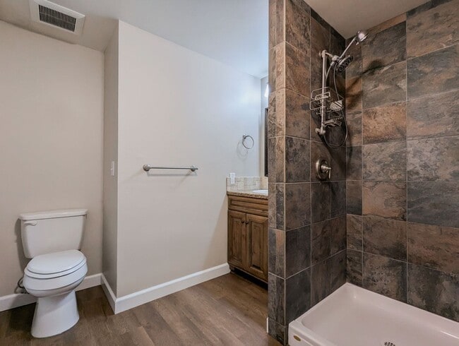 Building Photo - Updated & move in ready 3 bed 2 bath rambler w/ 2 car garage!