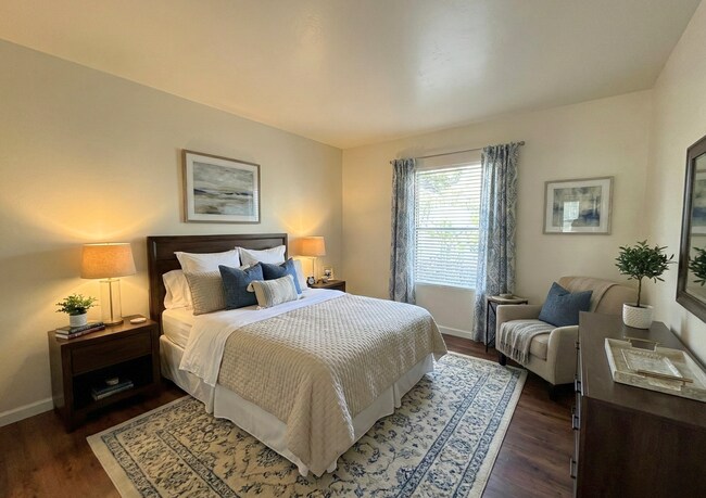 Building Photo - 9392 Twin Trails Dr