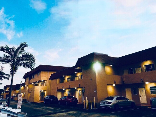 Primary Photo - 9970 SW 88th St