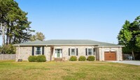 Building Photo - 3 Bed 2.5 Bath Home for rent in Chesapeake