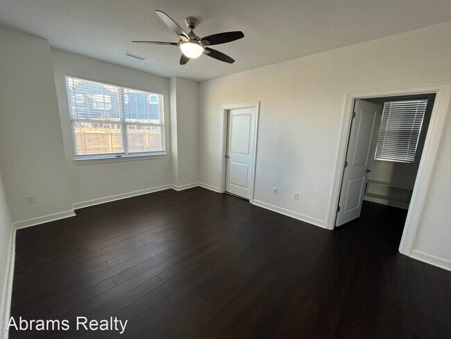 Building Photo - 4 br, 3.5 bath House - 1700 Paulet Drive