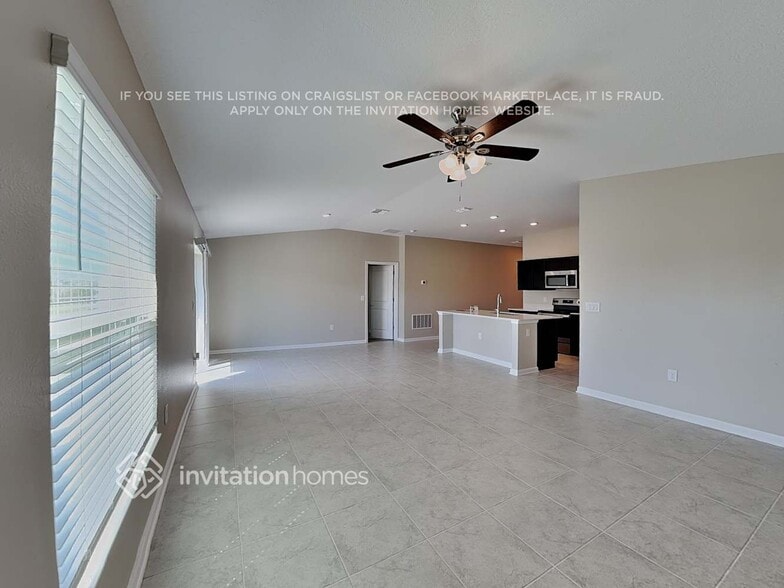 Building Photo - 4300 Holstein St