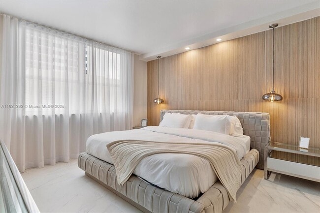 Building Photo - 2080 S Ocean Dr