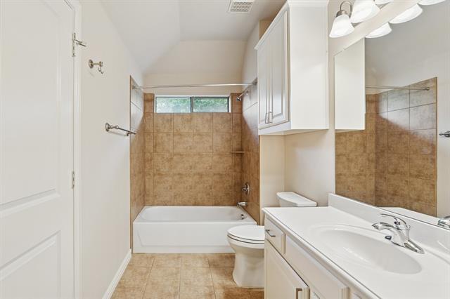 Building Photo - 4407 Lindenwood Dr