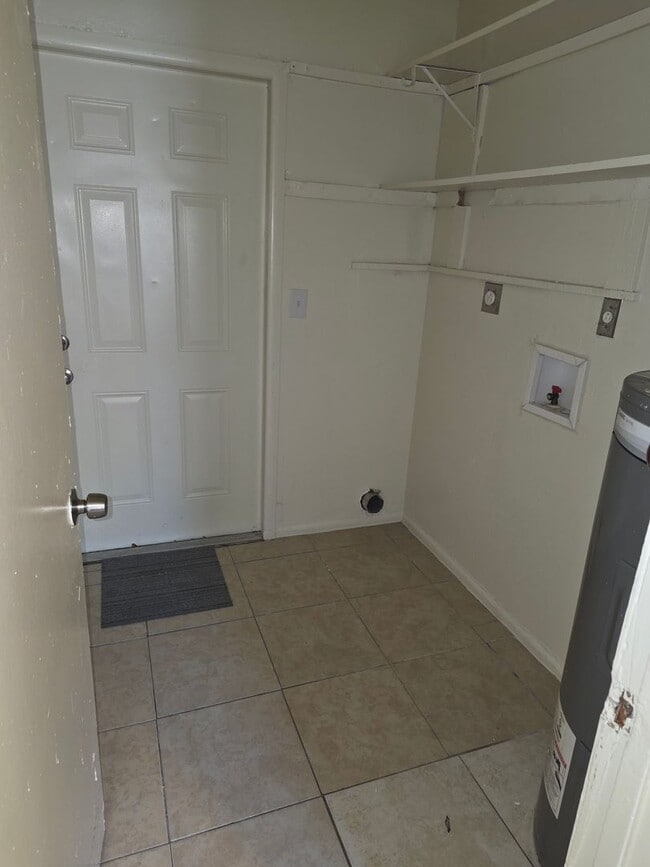 Building Photo - 3/2 DUPLEX