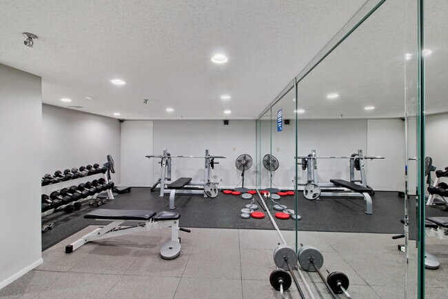 Building Photo - 3215 S Ocean Blvd