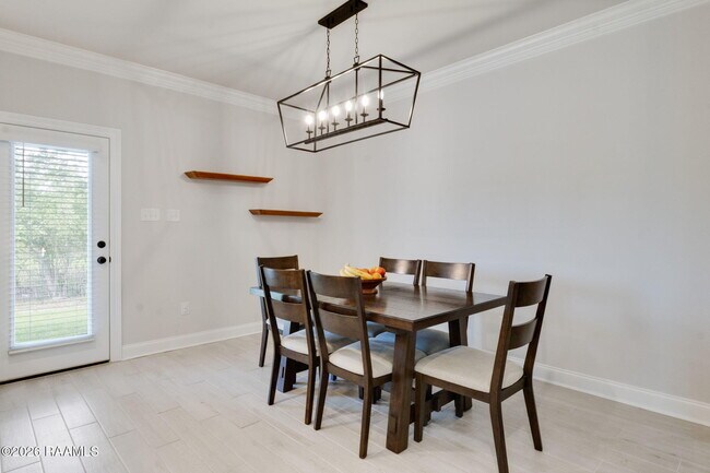 Building Photo - 106 Virtuous St