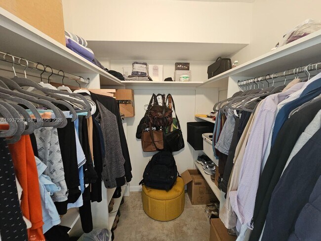 Building Photo - 3000 Marcos Dr