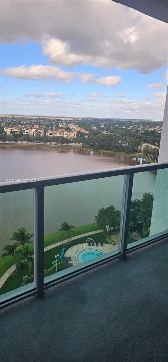 Building Photo - 2681 N Flamingo Rd