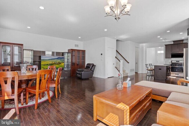 Building Photo - 407 Wynstone Ct