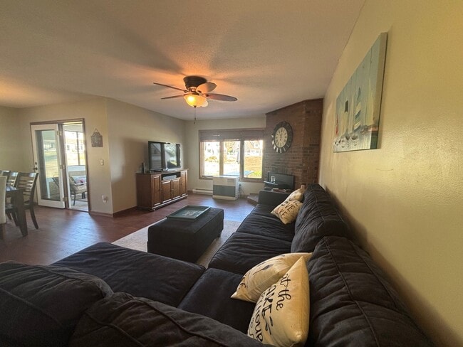 Building Photo - 14 Songbird Ln