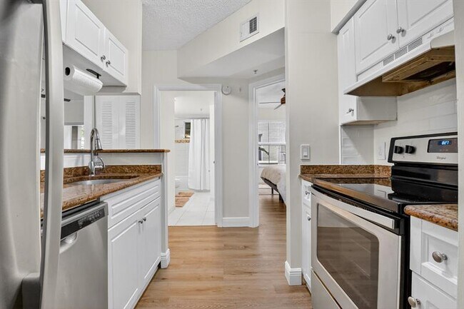 Building Photo - 3212 Tuscany Way