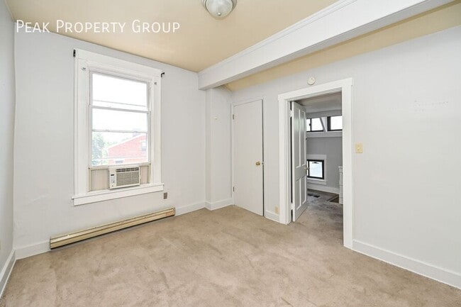 Building Photo - 2431 Ohio Ave