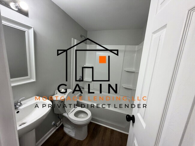 Building Photo - 602 W 61st St