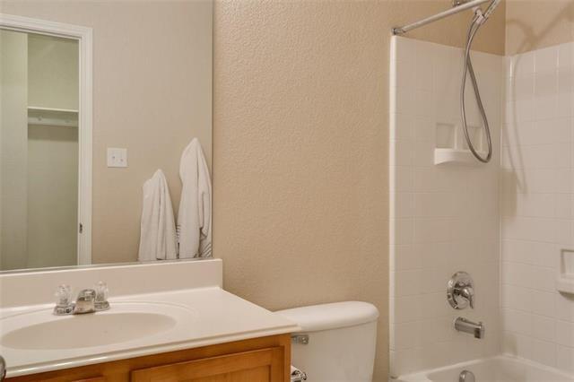 Building Photo - 4812 Carrotwood Dr