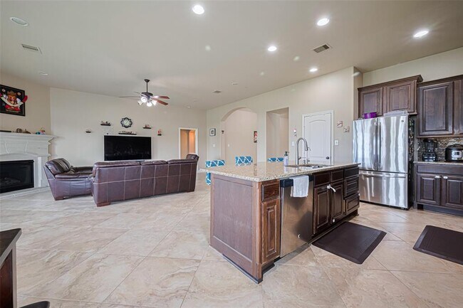 Building Photo - 20267 Ivory Valley Ln