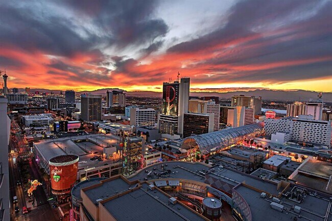 Building Photo - 150 Las Vegas Blvd N