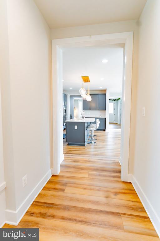 Building Photo - 41914 Spring Air Dr