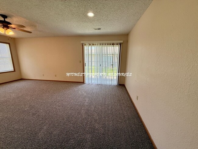 Building Photo - 503 NE Austin St