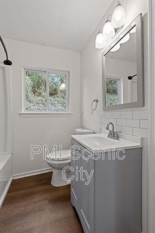 Building Photo - 3919 Weldon Dr