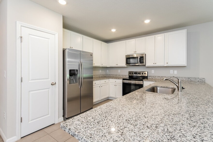 Building Photo - 1013 Coatbridge Dr
