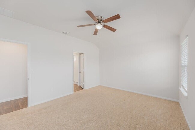 Building Photo - 21012 Abigail Fillmore Rd