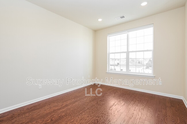 Building Photo - 5325 Palomino Ct