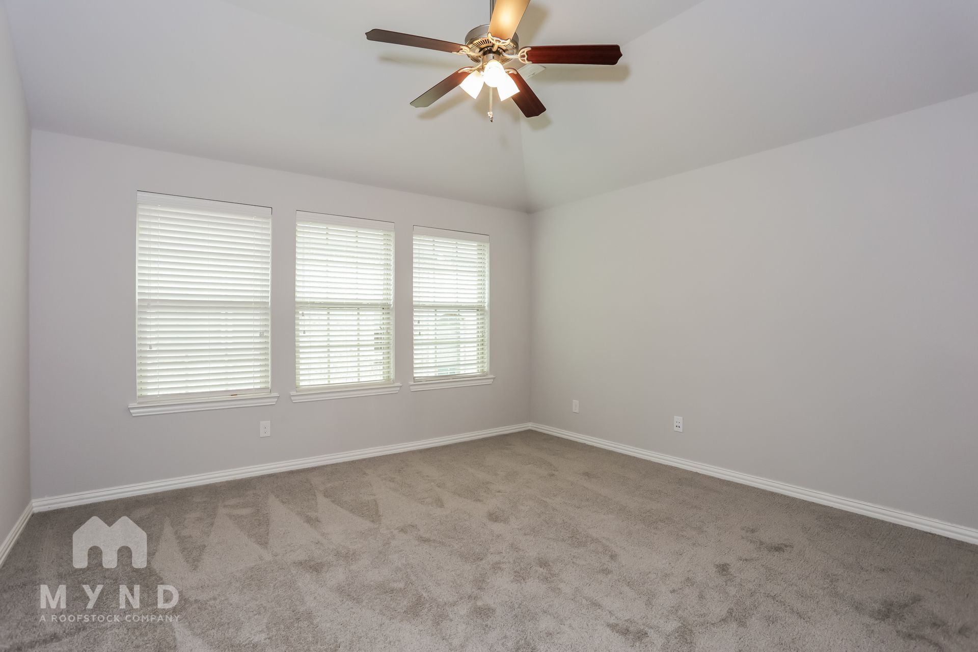 Building Photo - 120 Knight of Realm Blvd