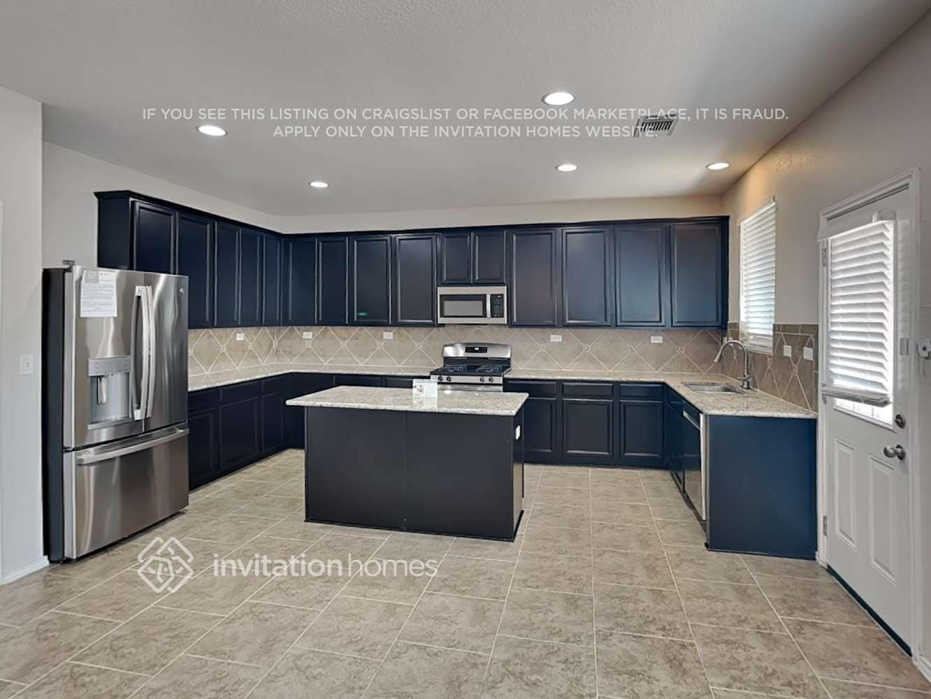 Building Photo - 1607 Crown Daisy