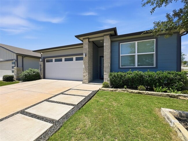 Building Photo - 10620 Deaton Ln