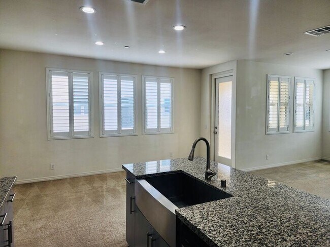 Building Photo - 2415 Tapestry Wy