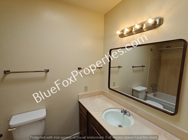 Building Photo - 3116 W Alaska St