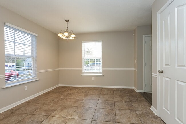 Building Photo - 3341 Mullins Ct