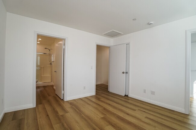 Building Photo - 7235 Cedar Rd