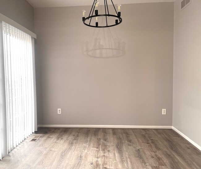 Building Photo - 44725 Ellery Ln