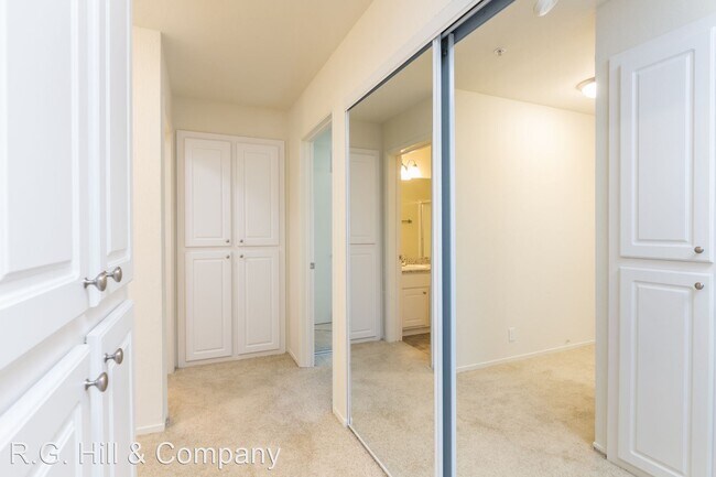 Building Photo - 1336 Boulevard Way