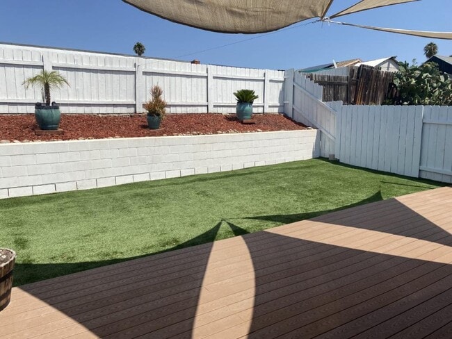 Building Photo - 8050 Columbus St