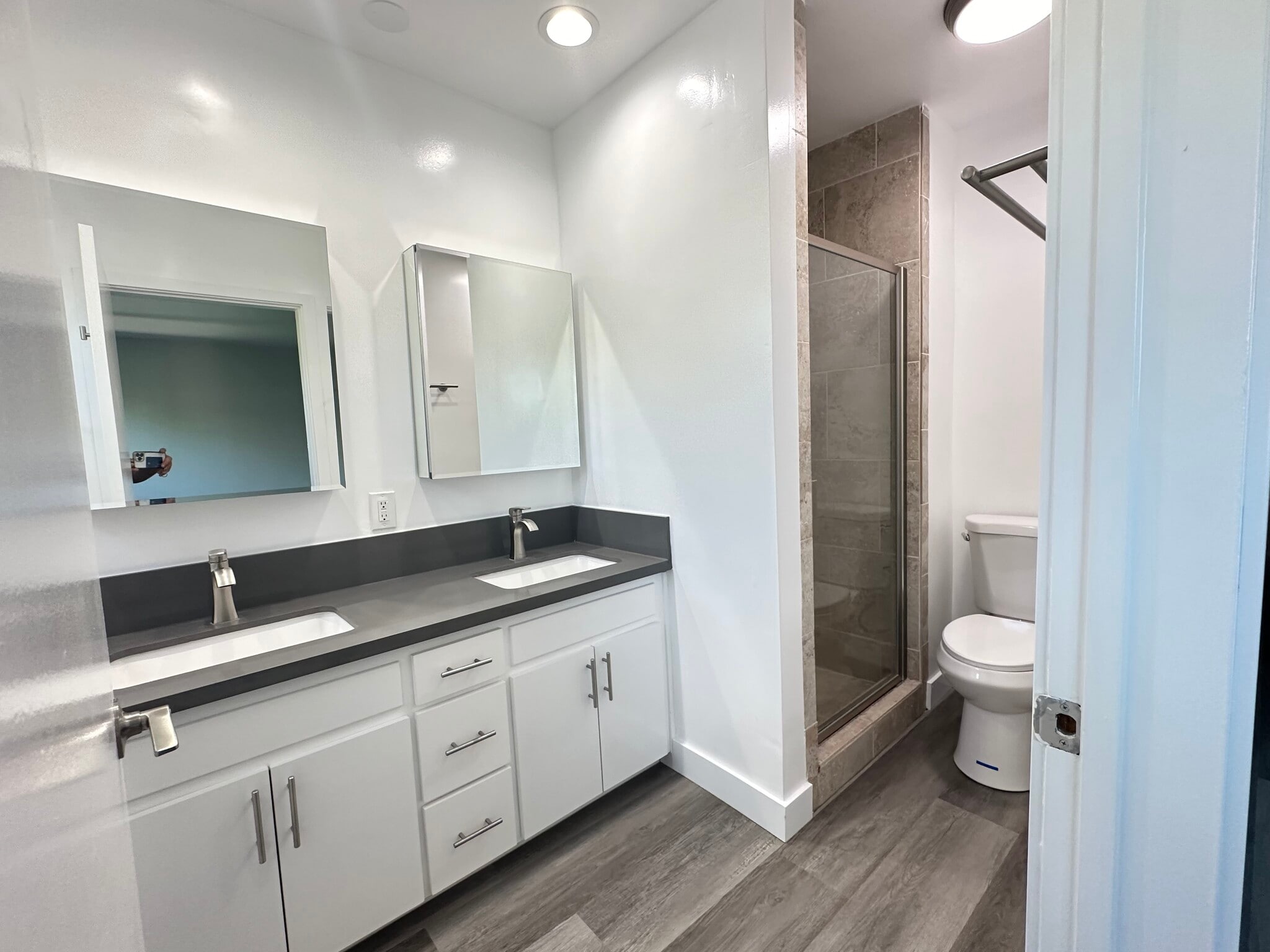 Building Photo - 244 N Almont Dr