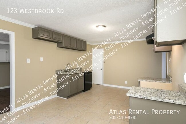 Building Photo - 123 Westbrook Rd