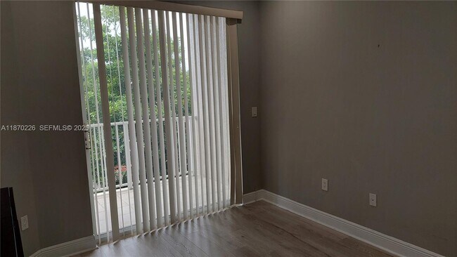 Building Photo - 1115 N 17th Ave