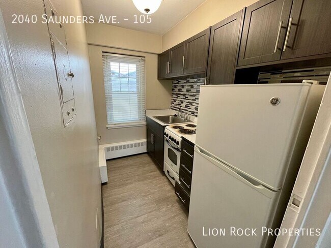 Primary Photo - 2040 W Saunders Ave