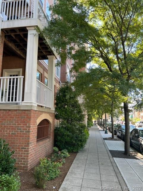 Building Photo - 25 Adams Ave