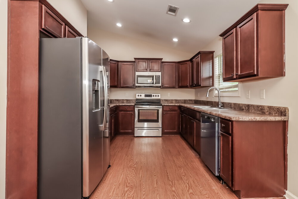 Building Photo - 202 Comet Ct